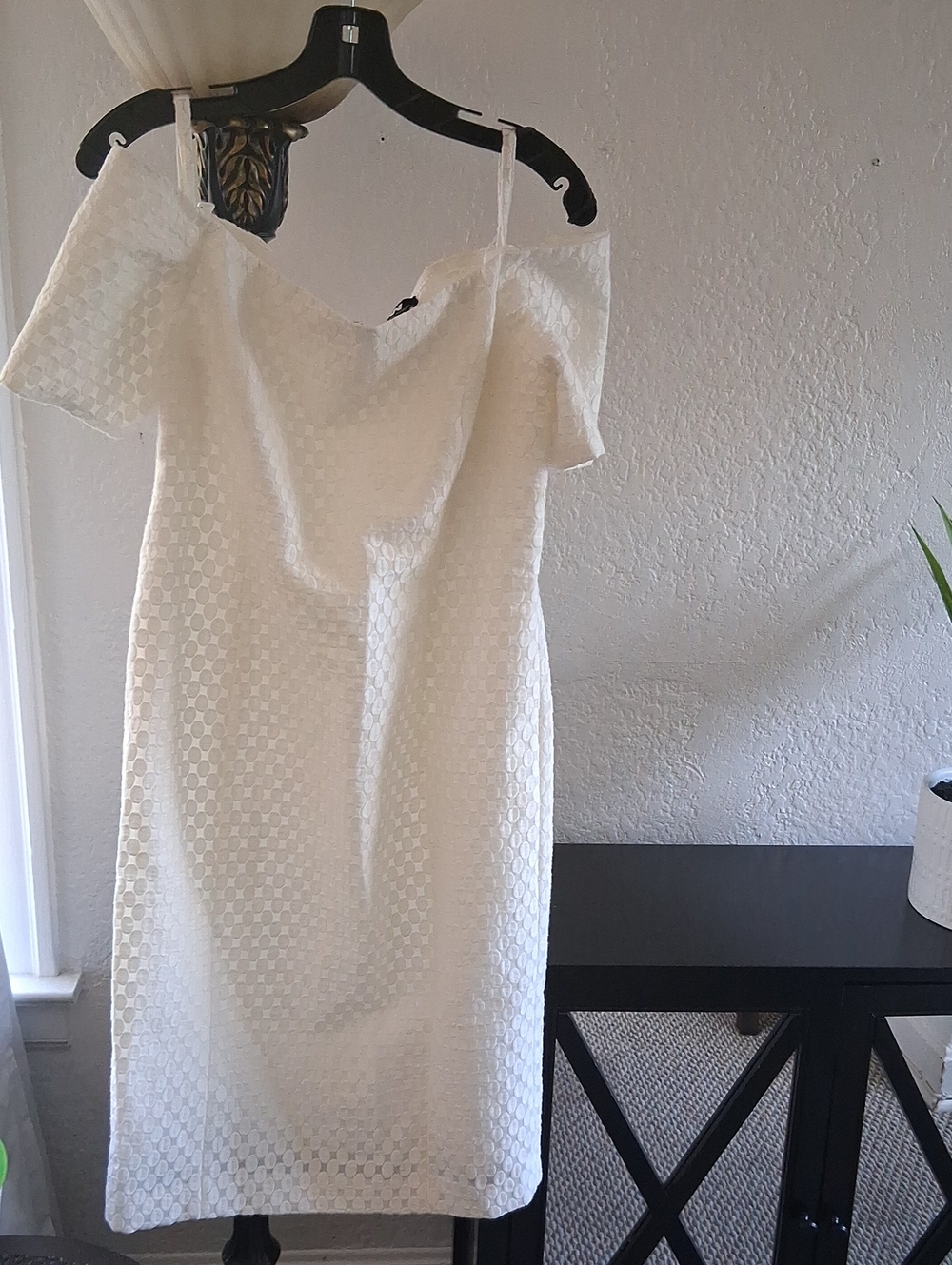 Worth Ivory Dress  Lace Sheath Dress
